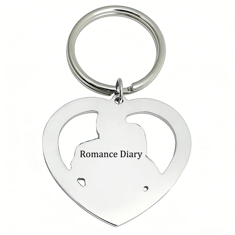 Double-Sided Engraving Is Possible, Customized Photo Portrait Heart-Shaped Stainless Steel Keychain, a Warm and Personalized Keepsake, Suitable for Daily Key Storage and as a Portable Accessory. It Can Be Used as an Exclusive Gift for Birthdays, Anniversa