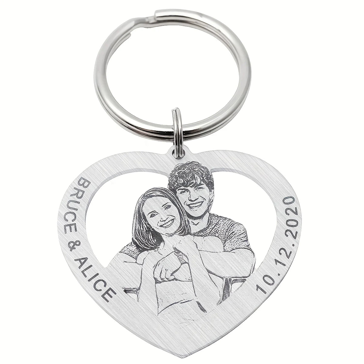 Double-Sided Engraving Is Possible, Customized Photo Portrait Heart-Shaped Stainless Steel Keychain, a Warm and Personalized Keepsake, Suitable for Daily Key Storage and as a Portable Accessory. It Can Be Used as an Exclusive Gift for Birthdays, Anniversa